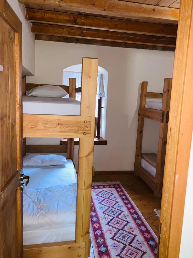 Hostel And Val-mar Gjirokastër
