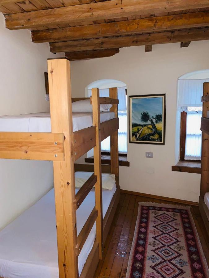 Hostel And Val-mar Gjirokastër